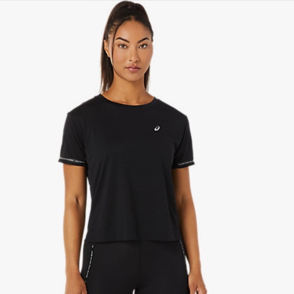 ASICS WOMEN'S RACE BLACK‎ CROP TOP NWT MSRP $40 - Picture 1 of 5